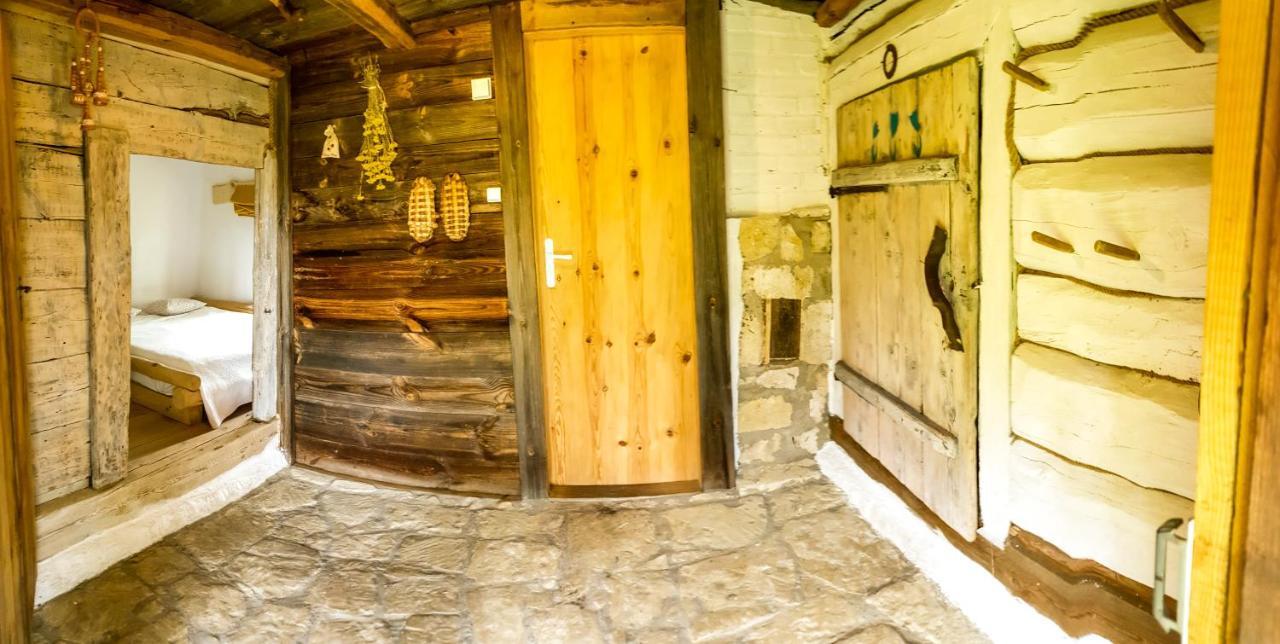 Dzikie Roztocze - Stara Chata Krasnobród Exteriör bild